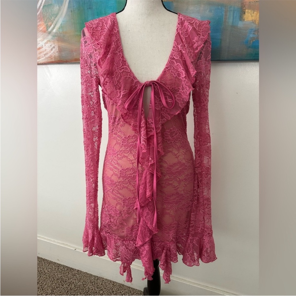 $89 NWOT Edikted Josephine Ruffle Lace Mini Dress XS - Picture 5 of 8